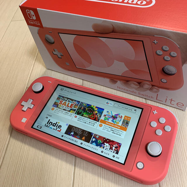 任天堂スイッチライトコーラル-