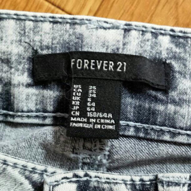 FOREVER 21(フォーエバートゥエンティーワン)のはな様専用ページ レディースのパンツ(デニム/ジーンズ)の商品写真