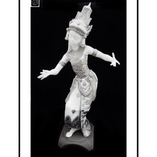 LLADRO リヤドロ バリ島の踊り手 ポーズ