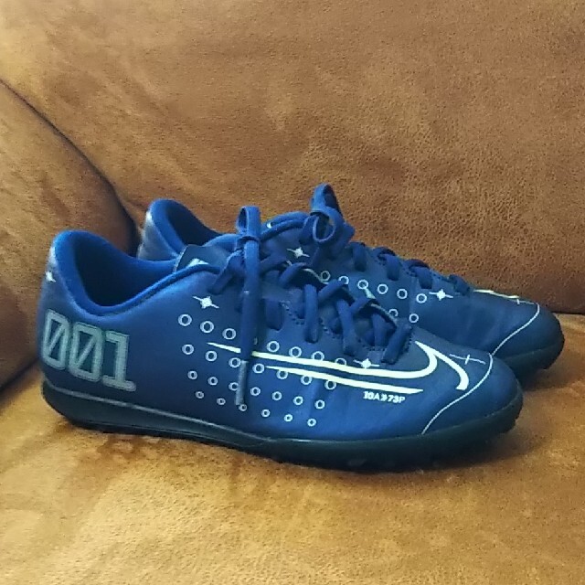 Nike 22 5 ナイキ Nike ジュニア サッカー トレーニングシューズ の通販 By Kuujirou S Shop ナイキならラクマ Nike 22 5 ナイキ Nike ジュニア サッカー トレーニングシューズ の通販 By Kuujirou S Shop ナイキならラクマ