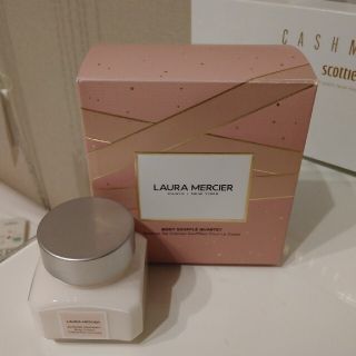 ローラメルシエ(laura mercier)のローラメルシエ　ミニホイップトボディクリーム　アーモンドココナッツミルク(ボディクリーム)