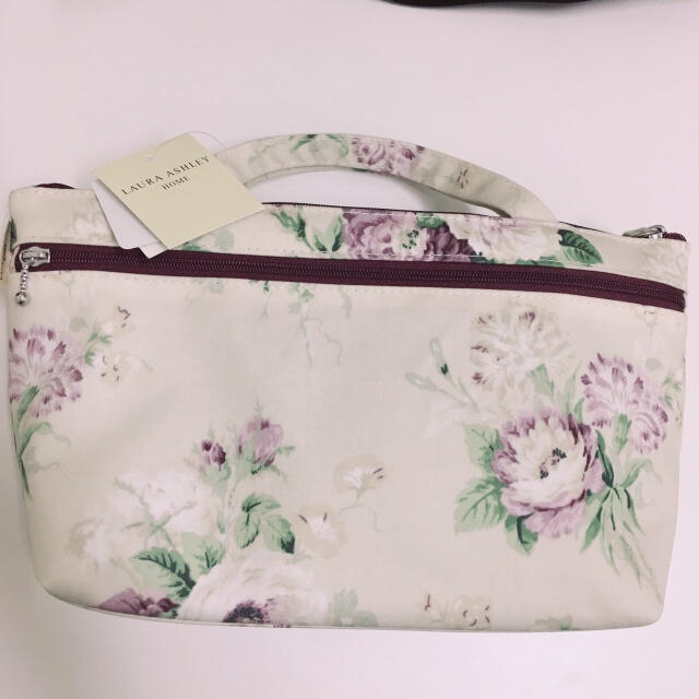 LAURA ASHLEY(ローラアシュレイ)の【新品未使用】ローラアシュレイ バッグインバッグ レディースのバッグ(ハンドバッグ)の商品写真