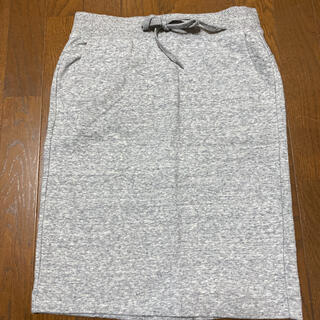 ユニクロ(UNIQLO)のスウェットスカート(ひざ丈スカート)