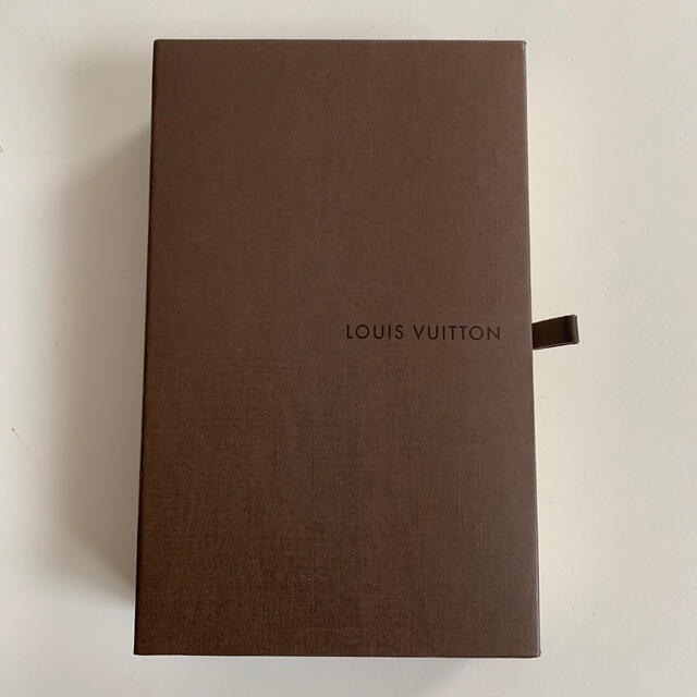 LOUIS VUITTON(ルイヴィトン)の【ほぼ未使用】ルイヴィトン　長財布　箱　ケース　空き箱 レディースのバッグ(ショップ袋)の商品写真