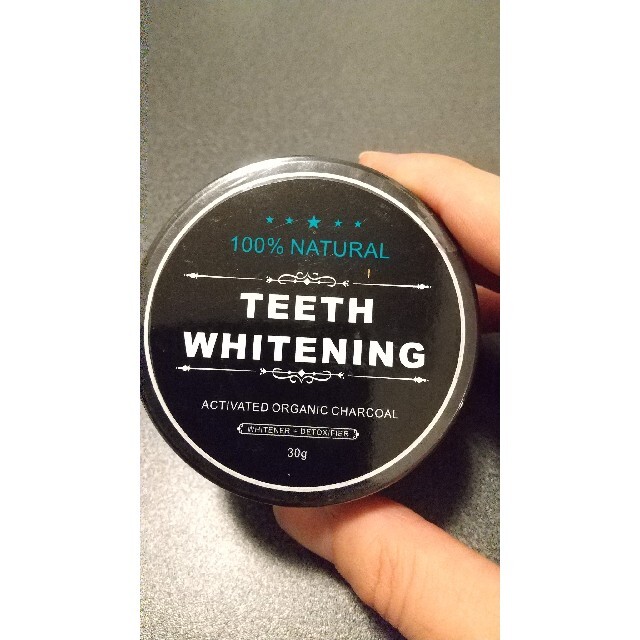 新品未使用 ホワイトニング TEETH WHITENING 炭歯磨き粉 コスメ/美容のオーラルケア(歯磨き粉)の商品写真