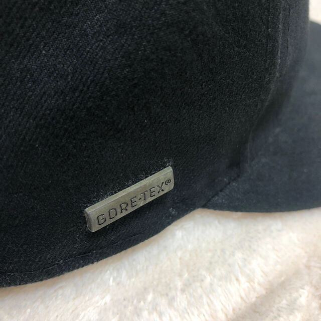 Supreme(シュプリーム)のシュプリーム  new era  ゴアテックス　ブラック　size55.8 メンズの帽子(キャップ)の商品写真