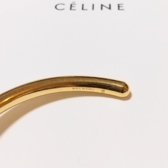 celine(セリーヌ)のCELINE セリーヌ ノットブレス ゴールド S 箱付き レディースのアクセサリー(ブレスレット/バングル)の商品写真