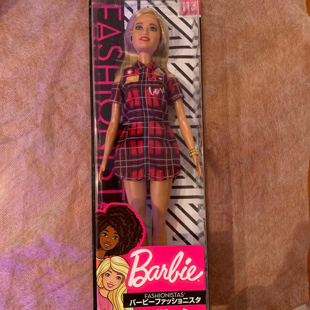 Barbie(バービー)のバービー人形 ファッショニスタ  キッズ/ベビー/マタニティのおもちゃ(ぬいぐるみ/人形)の商品写真