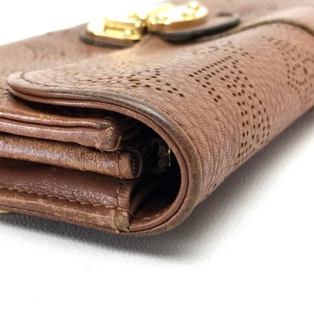 LOUIS VUITTON(ルイヴィトン)のルイヴィトン クラッチ・アメリア 長財布 M58124 マヒナ ブラウン レディースのファッション小物(財布)の商品写真