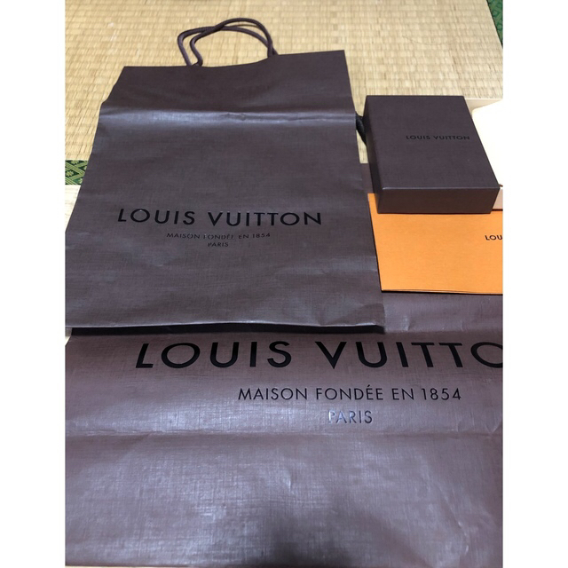 LOUIS VUITTON(ルイヴィトン)のルイヴィトン 紙袋 ケース他 セット レディースのバッグ(ショップ袋)の商品写真