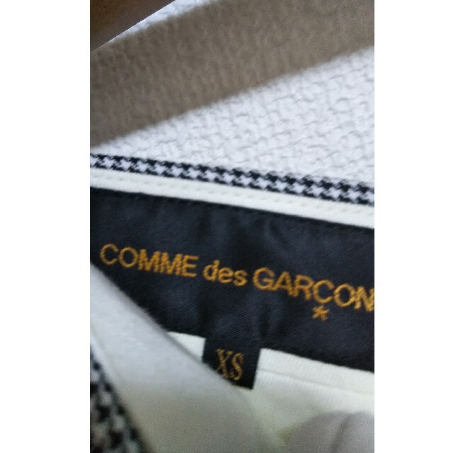 COMME des GARCONS(コムデギャルソン)の最終sale♪COMME des GARCONSハーフパンツ レディースのパンツ(ハーフパンツ)の商品写真