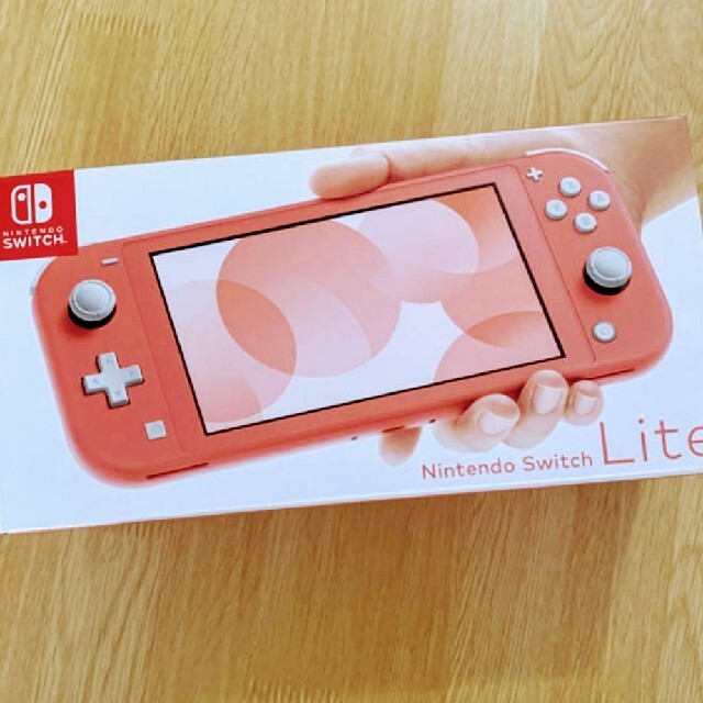 新品　任天堂スイッチライト　1個美品です♪