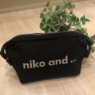 ニコアンド(niko and...)のniko and…★ニコロゴポーチ L(ポーチ)