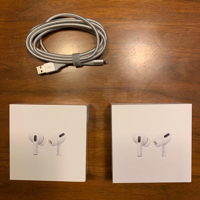 注目ブランド - Apple AirPods おまけあり 2個セット MWP22J/A Pro