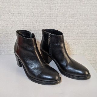 ファビオルスコーニ(FABIO RUSCONI)の【美品】FABIO RUSCONI ショートブーツ(ブーティ)