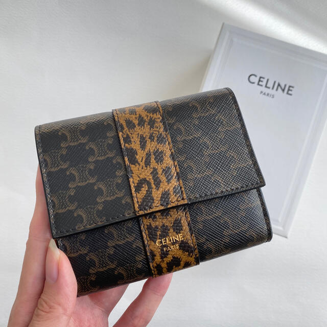 ラスト１【新品】CELINE セリーヌ トリオンフ レオパード 三つ折り財布