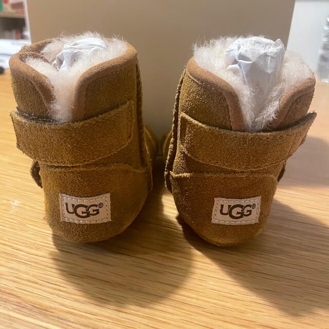 UGG(アグ)のUGG JESSE Ⅱ 赤ちゃん靴 キッズ/ベビー/マタニティのベビー靴/シューズ(~14cm)(ブーツ)の商品写真