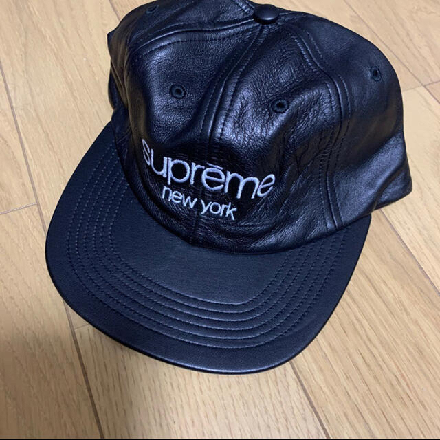 新品未使用タグ付き　supreme cap black