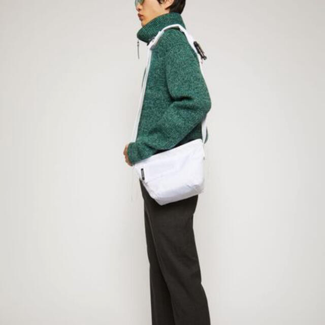 ACNE STUDIOS バックロゴタグ付スウェット 新品タグ付