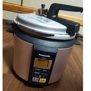 パナソニック(Panasonic)のパナソニック電気圧力鍋　(調理機器)