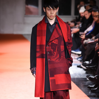 ヨウジヤマモト(Yohji Yamamoto)のyohjiyamamoto 18aw 赤フラノストールジャケットコート(テーラードジャケット)