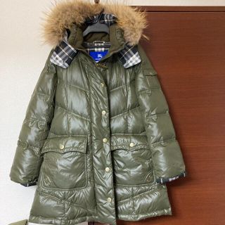 バーバリーブルーレーベル(BURBERRY BLUE LABEL)のバーバリー　ブルーレーベル　美品　ダウン　コート　カーキ　40(ダウンコート)