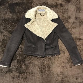 ザラ(ZARA)のZARA ムートンジャケット　スペイン購入　made in morocco(ライダースジャケット)