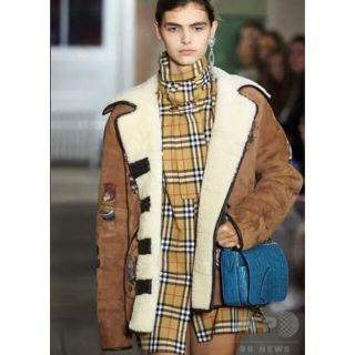 バーバリー(BURBERRY)のBURBERRY ヴィンテージチェック タイネックシャツ(シャツ/ブラウス(長袖/七分))