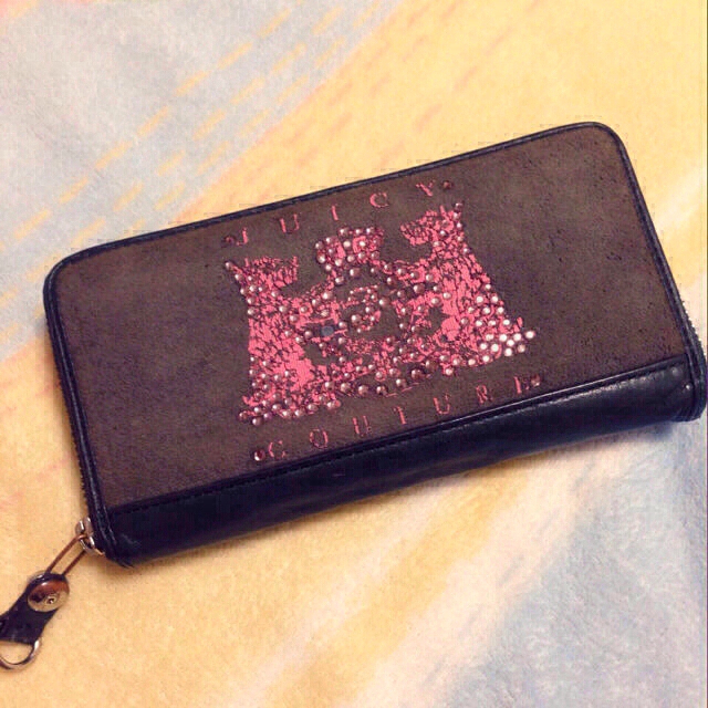 Juicy Couture(ジューシークチュール)のジューシークチュール長財布 レディースのファッション小物(財布)の商品写真