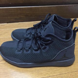 ナイキ(NIKE)のエアジョーダン　スニーカー　23.5(スニーカー)