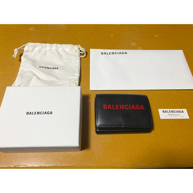 バレンシアガ　エブリデイミニウォレット　BALENCIAGA 財布