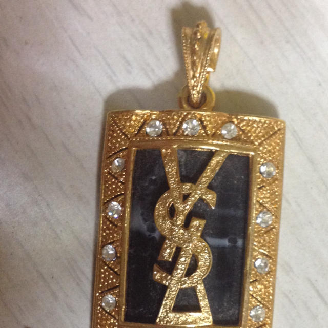 Saint Laurent(サンローラン)のYSL アクセサリー！ レディースのアクセサリー(ネックレス)の商品写真