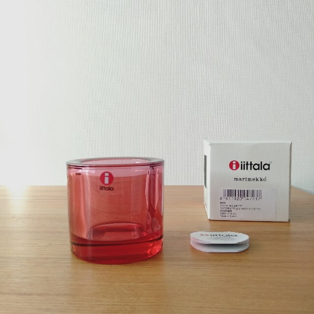 未使用品　kivi レッドガーネット　marimekko 北欧雑貨