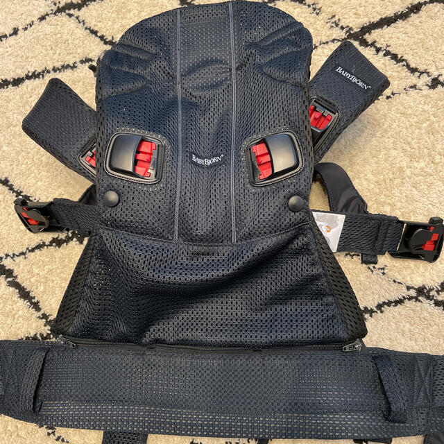 ショッピング値下 BabyBjorn 抱っこ紐 ONE KAI Air ブラック - www