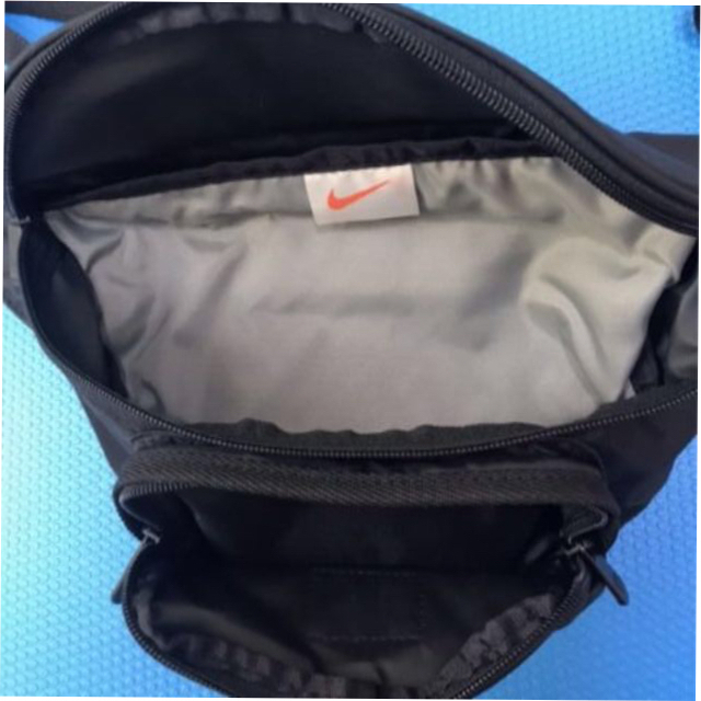NIKE(ナイキ)のナイキ　ウエストポーチ メンズのバッグ(ウエストポーチ)の商品写真