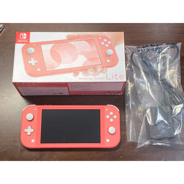 Nintendo Switch LITE コーラル　美品