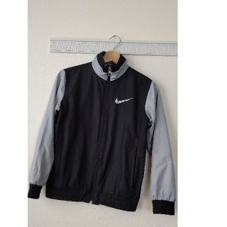 ナイキ(NIKE)のNIKE ウィンドブレーカー 140(ジャケット/上着)