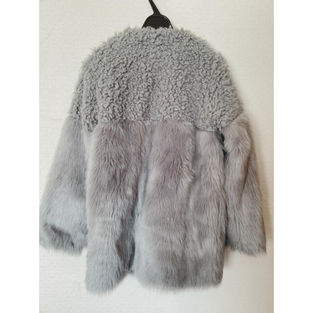 MURUA(ムルーア)のMURUA ノーカラーフェイクファーコート レディースのジャケット/アウター(毛皮/ファーコート)の商品写真
