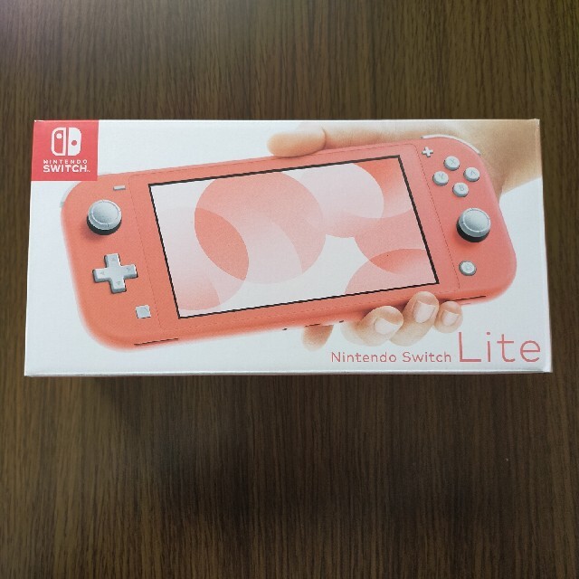 Nintendo Switch(ニンテンドースイッチ)のNintendo Switch NINTENDO SWITCH LITE コーラ エンタメ/ホビーのゲームソフト/ゲーム機本体(家庭用ゲーム機本体)の商品写真