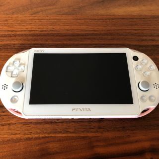 ソニー(SONY)のPS vita PCH2000 Wifiモデル(携帯用ゲーム機本体)