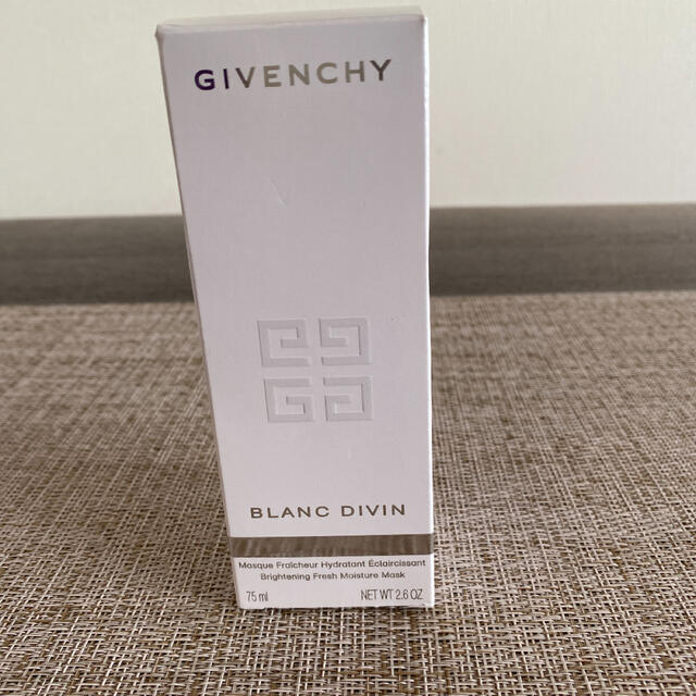 GIVENCHY(ジバンシィ)のジバンシー　ブランディヴァンフレッシュマスク　75ml コスメ/美容のスキンケア/基礎化粧品(パック/フェイスマスク)の商品写真