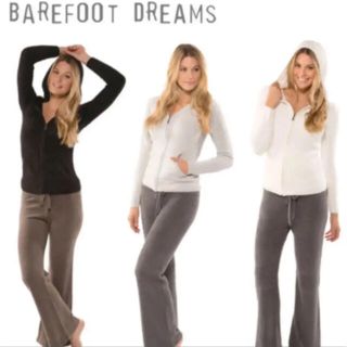 ベアフットドリームス(BAREFOOT DREAMS)の定番ブラック✨‼️❤️BAREFOOT DREAMS❤️もこもこパーカー(パーカー)