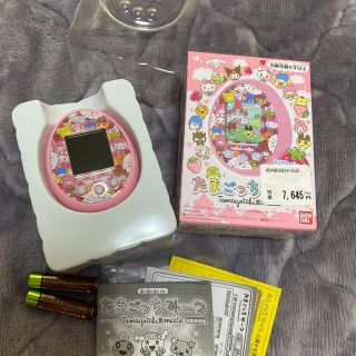 サンリオ(サンリオ)のたまごっちみーつ　サンリオ(携帯用ゲーム機本体)