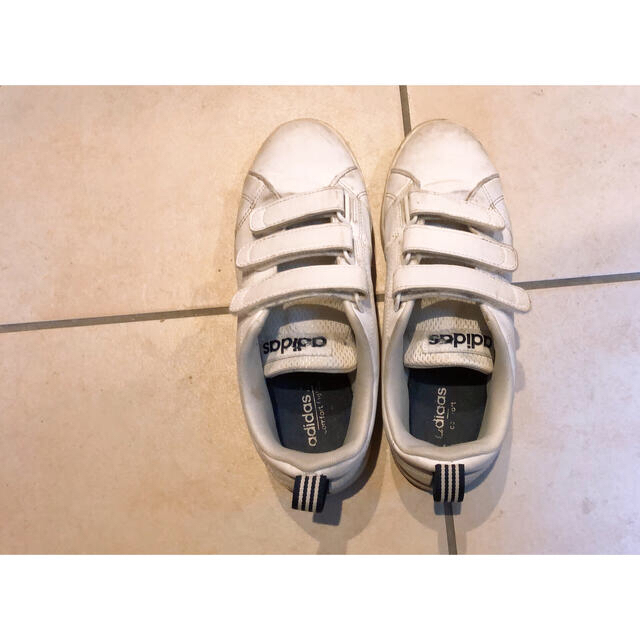 Adidas Adidas 白スニーカーの通販 By るな S Shop アディダスならラクマ Adidas Adidas 白スニーカーの通販 By るな S Shop アディダスならラクマ