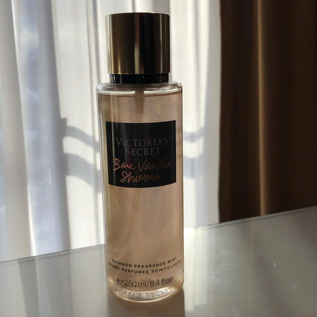 Victoria's Secret(ヴィクトリアズシークレット)のVictoria’s Secret Bane vanilla Shimmer コスメ/美容の香水(香水(女性用))の商品写真