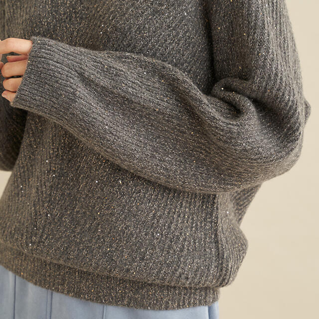 新品 ストラ スパンコールニットプルオーバー stola