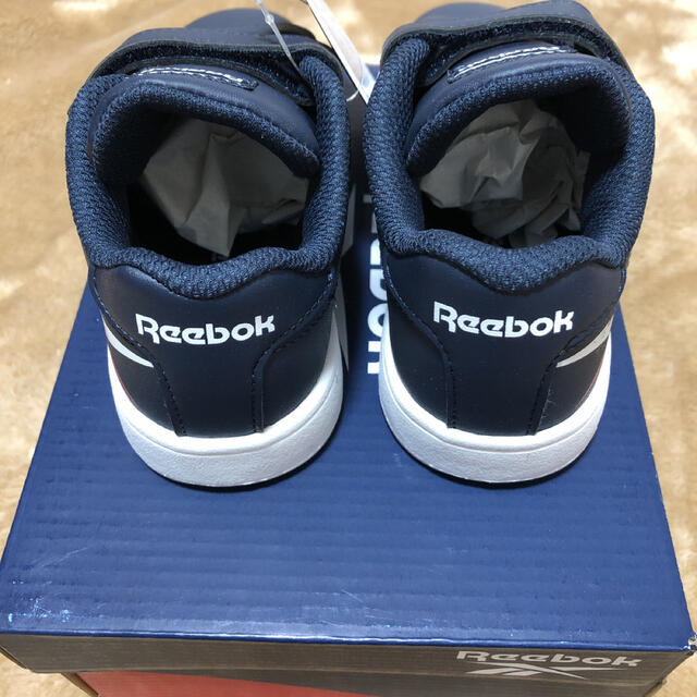 Reebok(リーボック)のリーボック　ロイヤルコンプリート　ネイビー キッズ/ベビー/マタニティのキッズ靴/シューズ(15cm~)(スニーカー)の商品写真