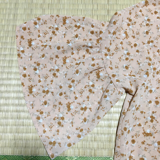 SM2(サマンサモスモス)の花柄ブラウス レディースのトップス(シャツ/ブラウス(半袖/袖なし))の商品写真