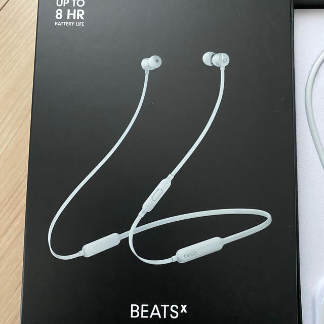 Beats by Dr Dre(ビーツバイドクタードレ)のbeatsx ワイヤレスイヤホン 新品 スマホ/家電/カメラのオーディオ機器(ヘッドフォン/イヤフォン)の商品写真