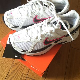 ナイキ(NIKE)のNIKE スポーティースニーカー(スニーカー)